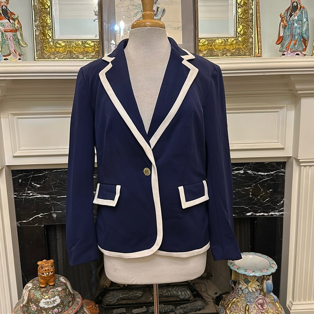 NWT “Anne Klein” navy fitted jacket with cream trim. Classic & Timeless!!!